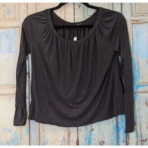 Lamade Womens Size Small Black Long Sleeve Round Neck Open Back Pullover Top